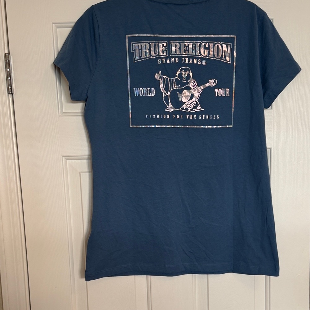 True Religion Women's Deep Blue V-Neck Tee, 2XX large, chest-42”, l-26”